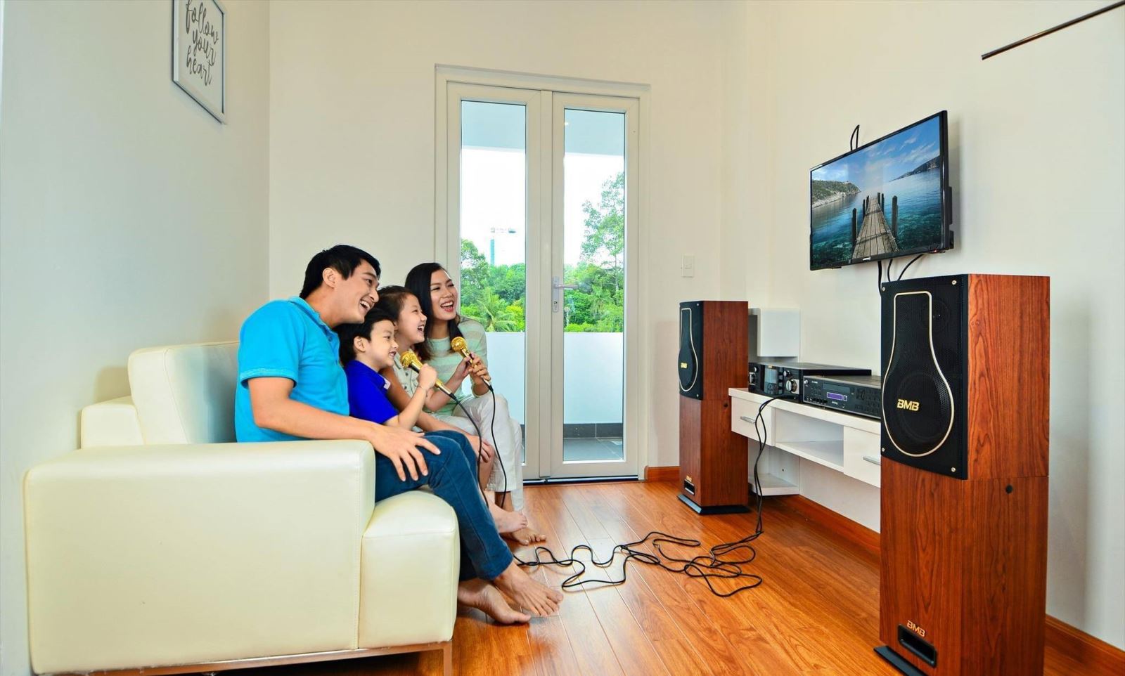 Mách bạn cách sử dụng dàn âm thanh karaoke đúng cách 2